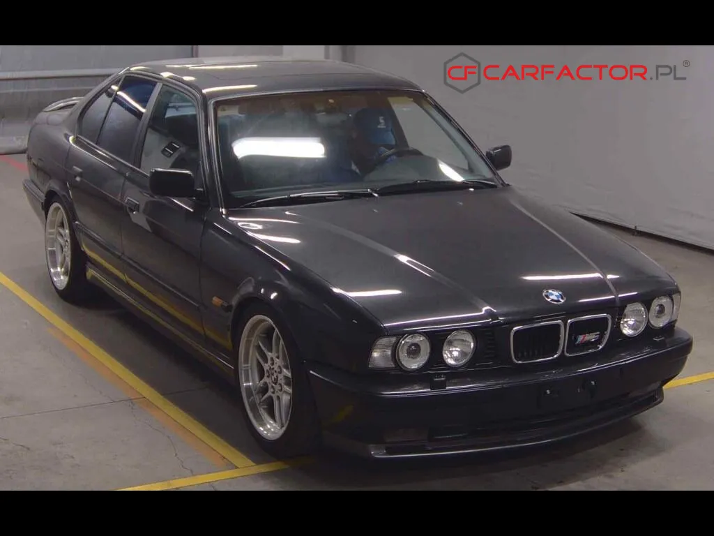 BMW M5 4D