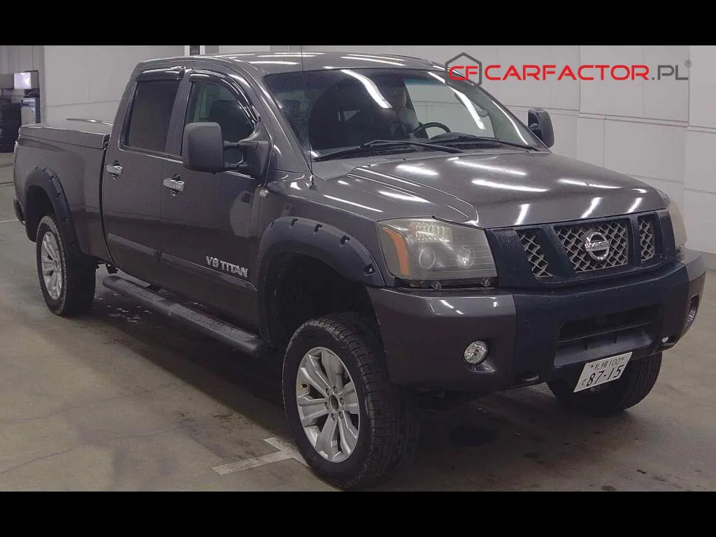 AMERICA NISSAN TITAN 4D 4WD CREW CAB LE