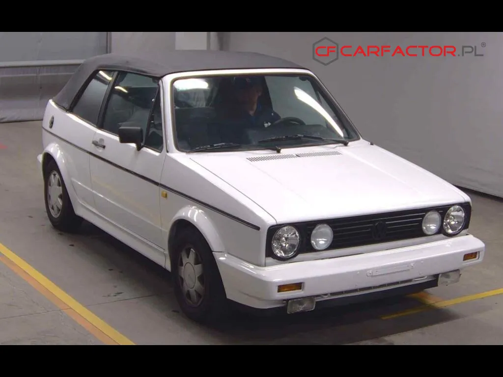 VOLKSWAGEN GOLF CABRIO