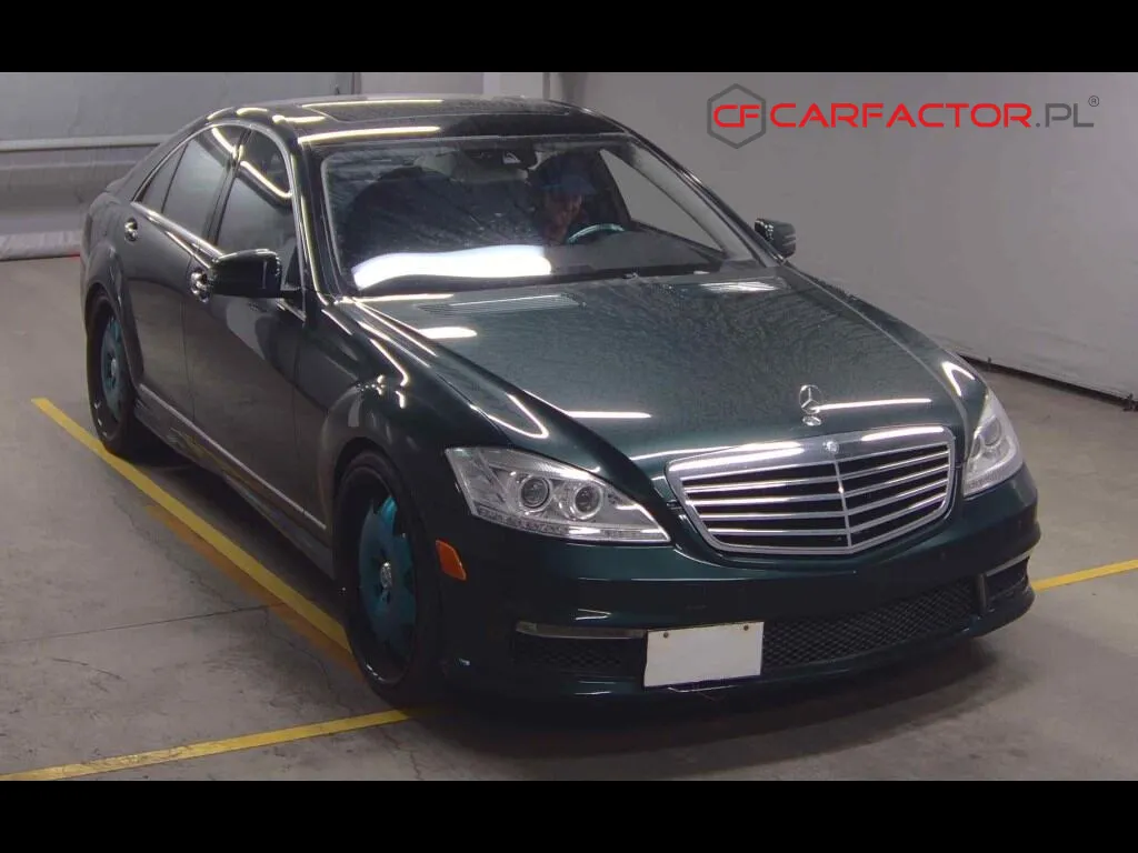 MERCEDES BENZ S-CLASS 4D S550