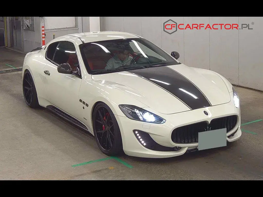 MASERATI GRANTURISMO SPORTS MC AUTO SHIFT