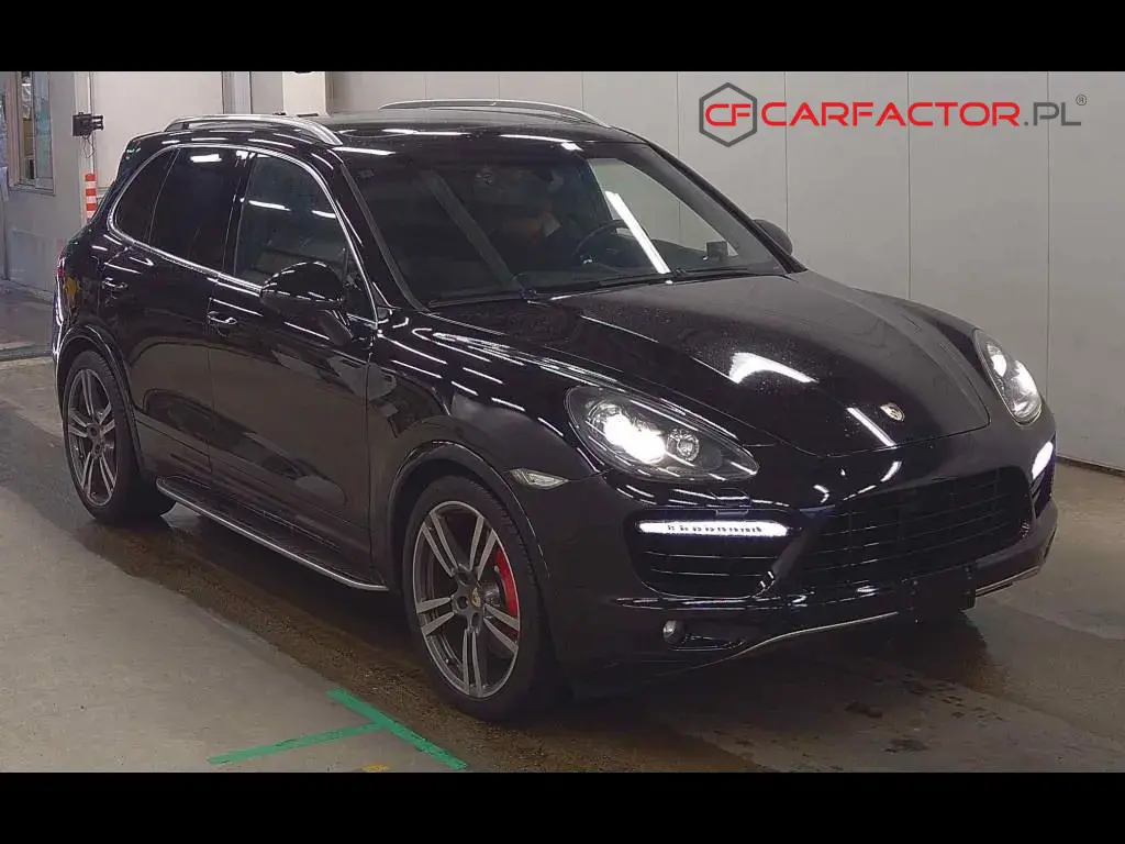 PORSCHE CAYENNE 4WD TURBO